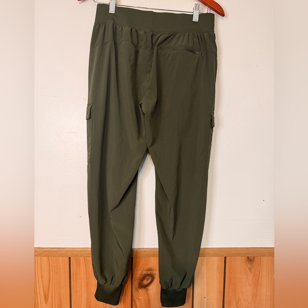All in Motion Olive Cargo Joggers - Picture 2 of 3